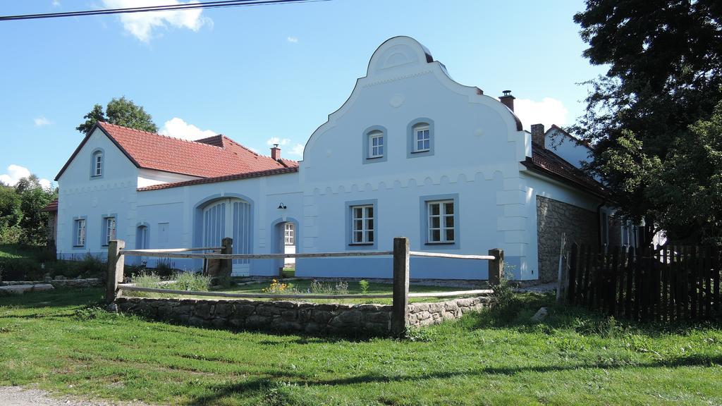 Matejovec38 Acomodação com café da manhã Slavonice Exterior foto