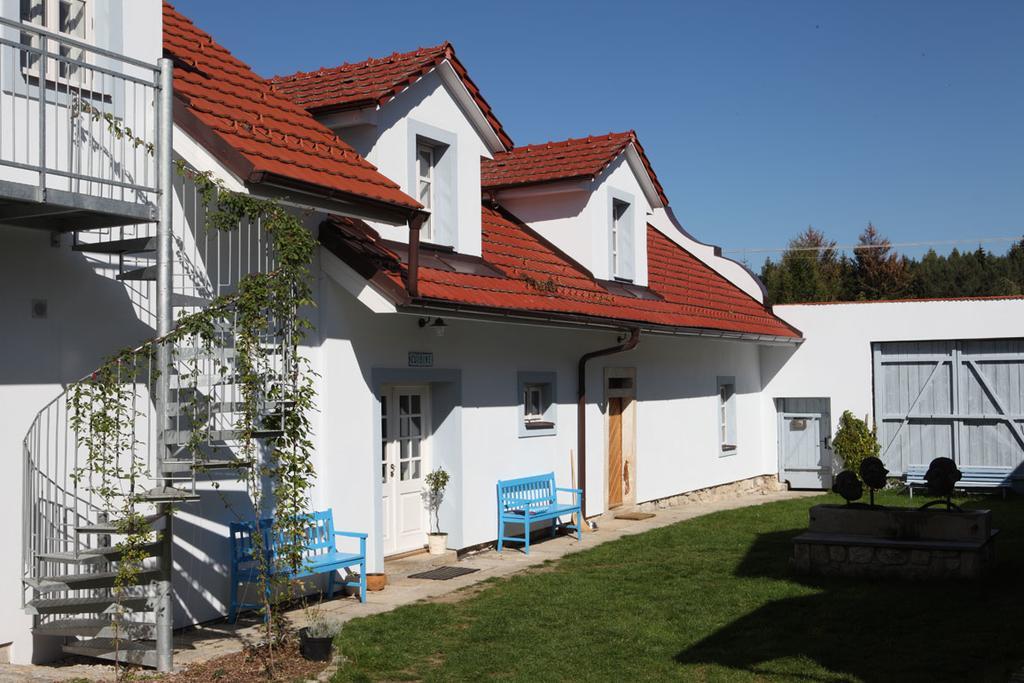 Matejovec38 Acomodação com café da manhã Slavonice Exterior foto
